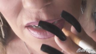 StepMom knows best and she Swallows - Nikki Ashton