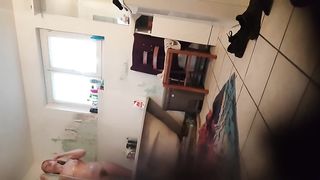 Voyeur sister