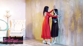 Twistys - Lesbian Dance Teacher makes Student Eat her Pussy