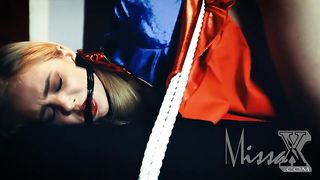 Supergirl Crempied