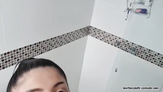 Taking a hot shower with my sister s friend (almost caught ) - EbonyFuckFinder.com