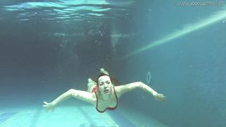 Lina Mercury hot underwater show