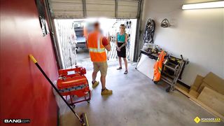 Roadside - Blonde Tattoo Babe Banged By Her Car Mechanic