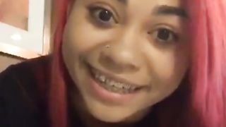 Red Mulatto Shows and Plays with Pussy on g Live