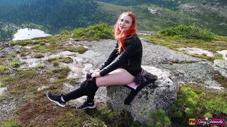 Girl Decided to Relax, Masturbate her Pussy and get an Orgasm High in the Mountains!