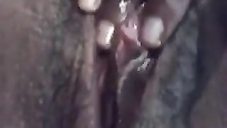 Portuguese girl love to play with her wet pussy