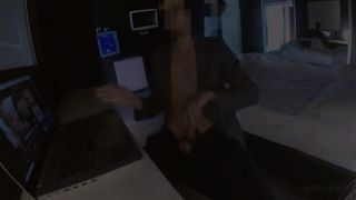 DICKFLASH ROOM MAID Parte 1. Ci Provo Spudoratamente Con La Cameriera