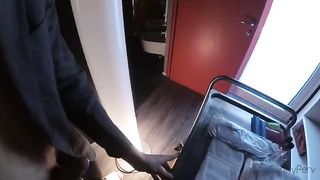 DICKFLASH ROOM MAID Parte 1. Ci Provo Spudoratamente Con La Cameriera