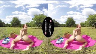Solo Ornela Morgan is masturbating in the nature, in VR