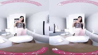 VR BANGERS-Eveline Dellai My Best Friend Wife Bags For Anal