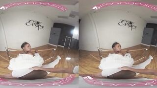 VRBangers.com-Sexy Ebony Ballerina gets her pussy stretched and fucked hard