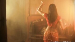 Dancing Indian MILF Sweetie
