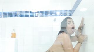 ALANA PIPER SHOWER FUCK