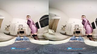 Big Tits MILF Kayley Gunner wants to be your Number one VR Porn