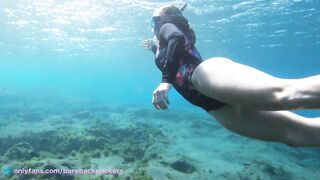 Athletic Sunbather get Naked Underwater ! Snorkel in 4k