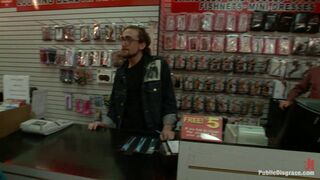 Fucking that horny pussy hard in public store