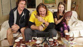 BrokenBabes - Jill Kassidy Gives Stepbro A Choice: Super Bowl Or Super Blow?