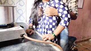 Desi bhabhi ko devar ne kitchen me lekar choda