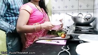 Ghar Me Kam Karane Wali Maid Ko Malik Ne Choda - Ko Ko