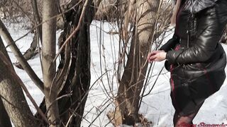 girl Was Fucked By Stranger In A Winter Park
