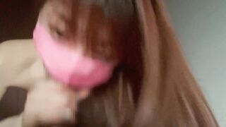 ノーパン＆ノーブラ♡コストコでお買い物デート！可愛い色白美少女に朝立ちちんこをフェラ抜きされて起床♡素人カップル/ごっくん/口内射精/女子大生/盗撮/露出/スリム/English subtitles