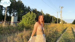 She made me blowjob after risky exposing near railway