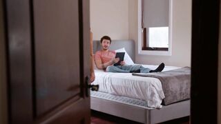 Its Weird To Go Vacation With My Friends Hot Mom - Piper Press