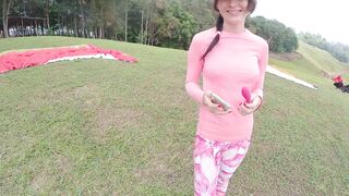 SQUIRTING while PARAGLIDING in 2200 m above the sea ( 7000 feet )