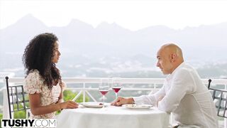 Anal-loving beauty Mia lets her body do the talking