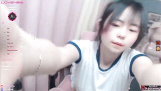 Chinese Cute 希希 Dildo & Pussy Play 2