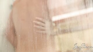 Smart sweet quickie in the washroom