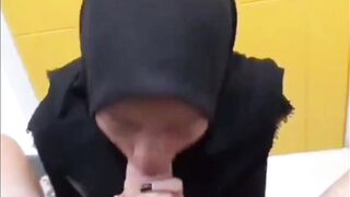 Bokep Indo Hijaber Isep Kontol Bule Janji Di Kasi Uang