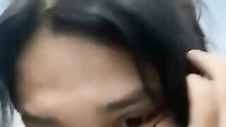 Perawat Cantik Pamer Memek Pesingnya