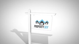 Sexy Real Estate Agent Wants To Celebrate - Alyx Star