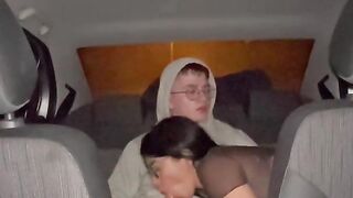 MY FIRST TIME FUCKING WITH A STREET PROSTITUTE IN THE CAR ( REAL )