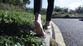 Barefoot walking and dirty feet on rails (long toes, bare feet, foot tease, sexy feet, public feet)