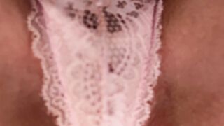 welcome under my skirt! Kira Loster 4K