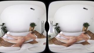VR Bangers Hot blonde Tiffany Watson seducing masseur to gets pussy massage VR Porn