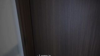 Сводная сестра застукала за дрочкой и позволила мне кончить на ее большие сиськи