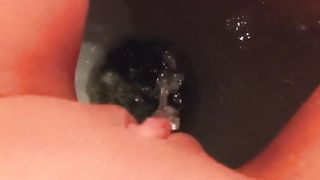 MY PUBLIC TOILET PISSING / YOUNG TEEN PUSSY PISS / GIRLS CLOSEUP PUBLIC PEE