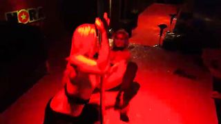 Viky Moore  end  Sandy Alser