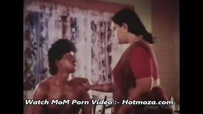 Hotmoza Mom Son Sex Videos - Hot Mallu Maid Seducing Her Owner Son - Hotmoza.com