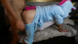 Une Jeune Licorne Suce et Se Fait Baiser POV - Anna Furiosa