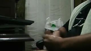 Masturbate to Housemaid