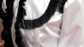 Eurobabe Amirah Adara facialized as a maid