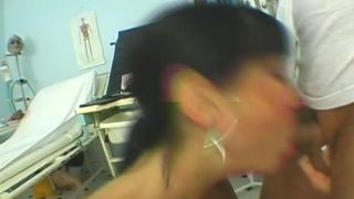 Oral nurse cures chicken pox 2/4