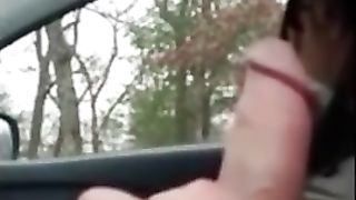 Hot desi girl blowjob in car
