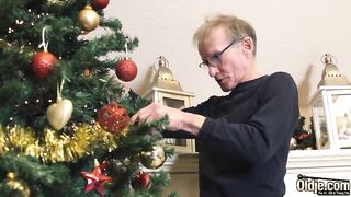 70 Year old Man Fucks 18 Year old Girl she Swallows all his Cum