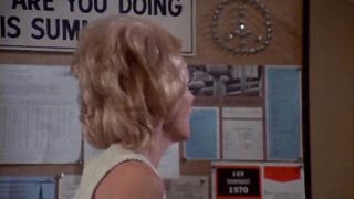 Hot Fondling - Angie Dickinson - Pretty Maids all in a Row (1971)