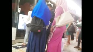 Big Ass indonesian maid met on HK train gets fucked